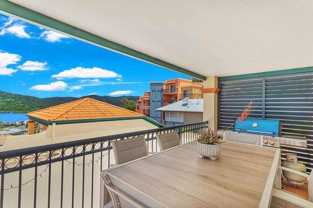 Appartement Aqua Vista à Airlie Beach Extérieur photo
